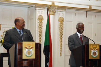 President Thabo Mbeki with President Omer Hassan Ahmed El Bashir from Sudan (file photo)