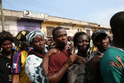 Ghanaians Queue up to vote (file photo).