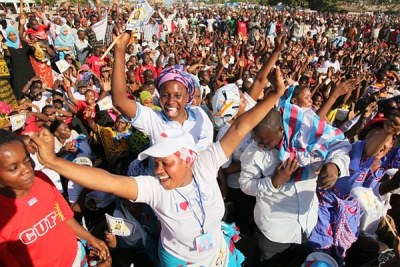 CUF supporters cheer the partys presidential candidate Prof Ibrahim Lipumba (not in picture) during the closing of campaign rally at Mabibo Mpakani area in Dar es Salaam (file photo).
