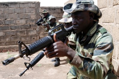 Des soldats sénégalais et maliens au Mali en 2010