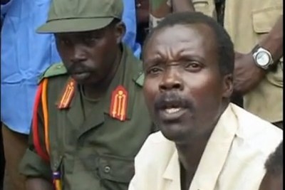 Joseph Kony (en blanc) chef du mouvement l'Armée de résistance du seigneur (LRA) originaire d'Ouganda, mais dont les éléments se déplacent au Soudan,en RDC et en Centrafrique