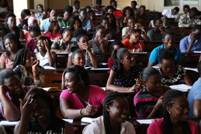 Africa may be able to draw lessons from India’s expansion of tertiary education, which generated a human capital base with highly developed STEM expertise. India even “exported” many of its best scientists and technologists, although this was seen at the time as evidence of a “brain drain.” But in the interconnected world of the late 20th and early 21st century, the brain drain is turning into a gain. Though the African diaspora is also connected to its homeland and it already contributes to science, technology and innovation trends on the continent, a key challenge is to better tap this resource - 2016 Assessing Regional Integration in
Africa VII (Picture: University of Ghana students listen to their political science professor, Dr. Evans Aggrey-Darkoh in Accra, Ghana on October 14, 2015)
