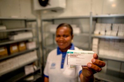 Soutien de Gavi, afin de tester leur capacité à administrer les vaccins contre le virus du papillome humain (VPH) aux adolescentes à l’école en Afrique