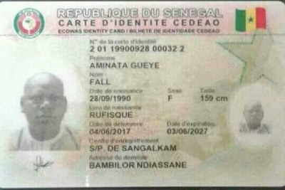 Exemple d'erreur sur une carte d’identité biométrique sénégalaise.