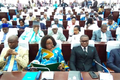 Les députés togolais à l'assemblée nationale