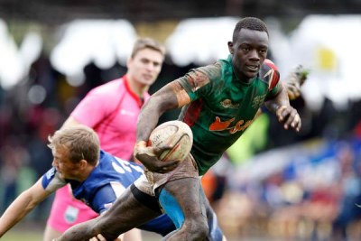 Kenya Morans' Johnstone Olindi evades a tackle during their Tusker Safari 7s semi-final match against Russia Academy RFUEA grounds on October 20, 2019.