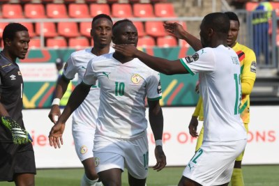 Sadio Mané en véritable leader après avoir marqué le but de la victoire du Sénégal contre le Zimbabwe