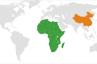 Une carte montrant l'Afrique (vert) et la République populaire de Chine (orange).
