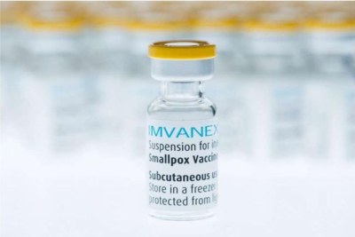 Le laboratoire danois Bavarian Nordic est le seul au monde à détenir un vaccin utilisable contre la variole du singe. Il dispose au Danemark d’une capacité de production de 30 millions de doses par an.
