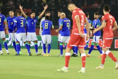 Les Tunisiens impuissants face à la démonstration des Brésiliens, ce 27 septembre 2022 au Parc des Princes, en match de préparation à la Coupe du monde 2022.