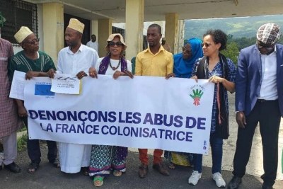 Membres du Collectif Stop Wuambushu, le samedi 29 avril 2023, à Moroni, aux Comores.