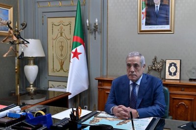 Le Premier ministre algérien, Nadir Larbaoui.